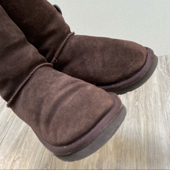 Warm and cozy UGGS boots - winter ready - Picture 9 of 9